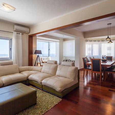 Deluxe Marina Apartment Ponta Delgada  Bagian luar foto