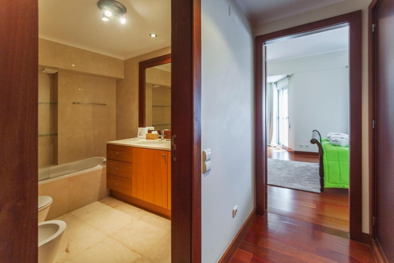 Deluxe Marina Apartment Ponta Delgada  Bagian luar foto