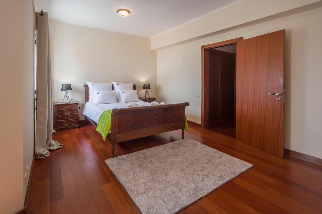 Deluxe Marina Apartment Ponta Delgada  Bagian luar foto